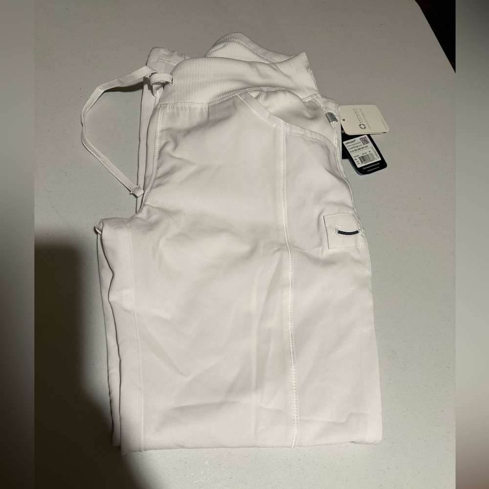 Cherokee nurse pants white size small. Brand new a small mark on the waistband